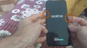 RealMe завис: что делать?